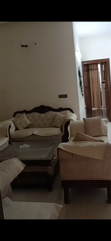 3 BHK Builder Floor For Sale in Vip Road