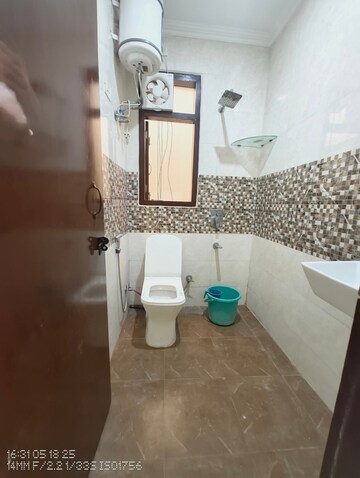 Bathroom in 1 BHK Builder Floor at Saket – for Rent