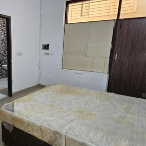 Bedroom in 6 BHK Builder Floor at Sector 38 – for Sale