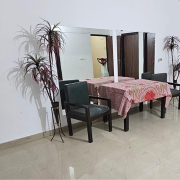 Gym in 6 BHK Builder Floor at Sector 38 – for Sale