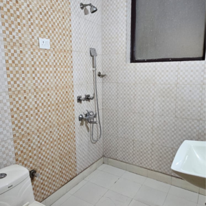 Bathroom in 6 BHK Builder Floor at Sector 38 – for Sale