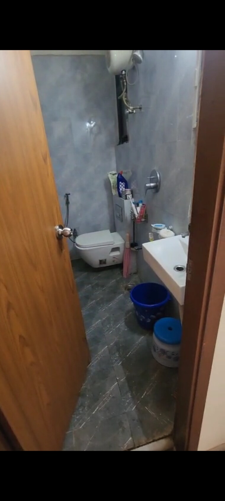 Bathroom, earth-vintage 1 Bedroom 419 Sq.Ft. Apartment In Dadar West Mumbai 9279563