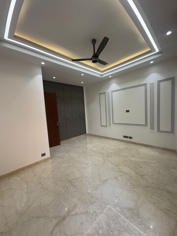Room in 3 BHK Builder Floor at Kalkaji – for Sale