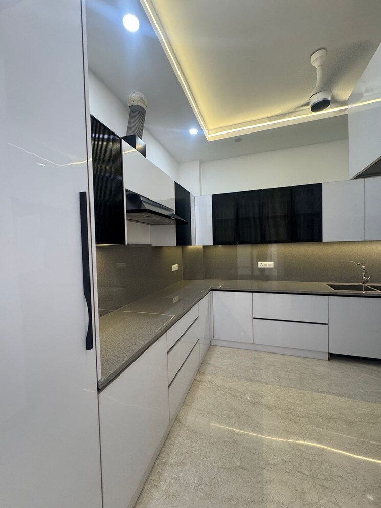 Kitchen, kalkaji 3 Bedroom 1800 Sq.Ft. Builder Floor In Kalkaji Delhi 9279573