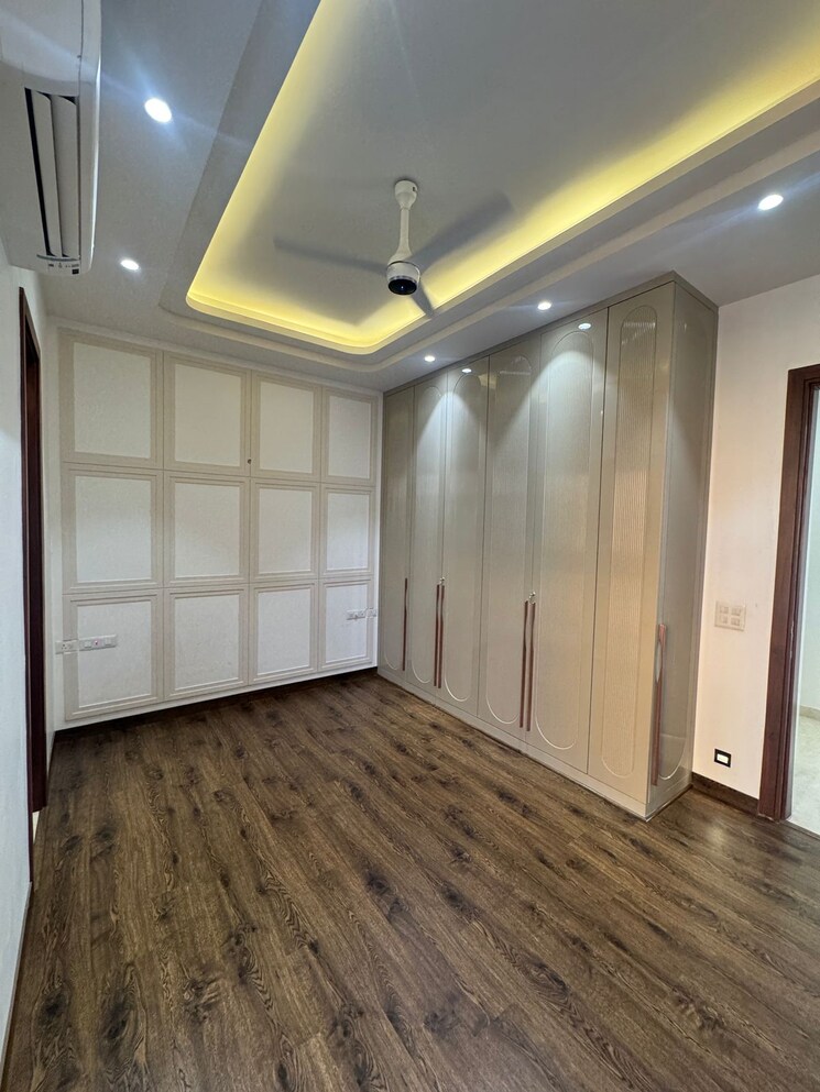 Room, kalkaji 3 Bedroom 1800 Sq.Ft. Builder Floor In Kalkaji Delhi 9279573