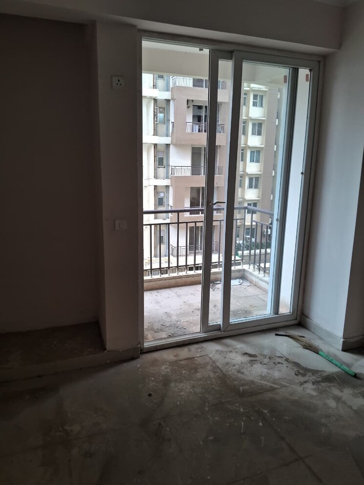 Room, amrapali-golf-homes 3 Bedroom 1115 Sq.Ft. Apartment In Sector 4 Greater Noida Greater Noida 9279580