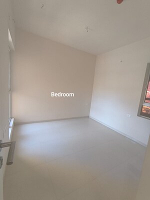 Room in 2 BHK Apartment at Godrej Green Cove, Mahalunge – for Rent