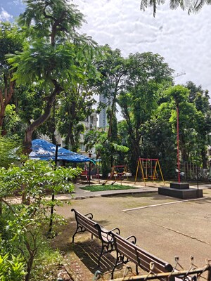 2 BHK Apartment – Garden View at MIG Colony, Worli - for Rent