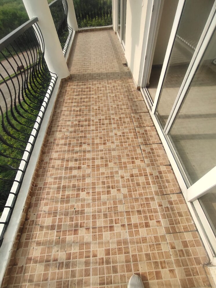 Balcony, omaxe-ambrosia 3 Bedroom 1616 Sq.Ft. Builder Floor In North Mullanpur Chandigarh 9279600