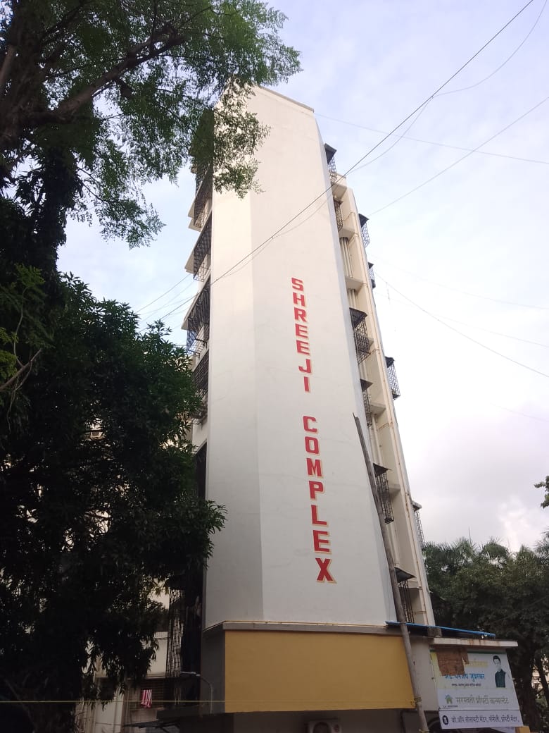 1 BHK 650 Sq.Ft. Apartment in Shreeji Complex Dahisar West