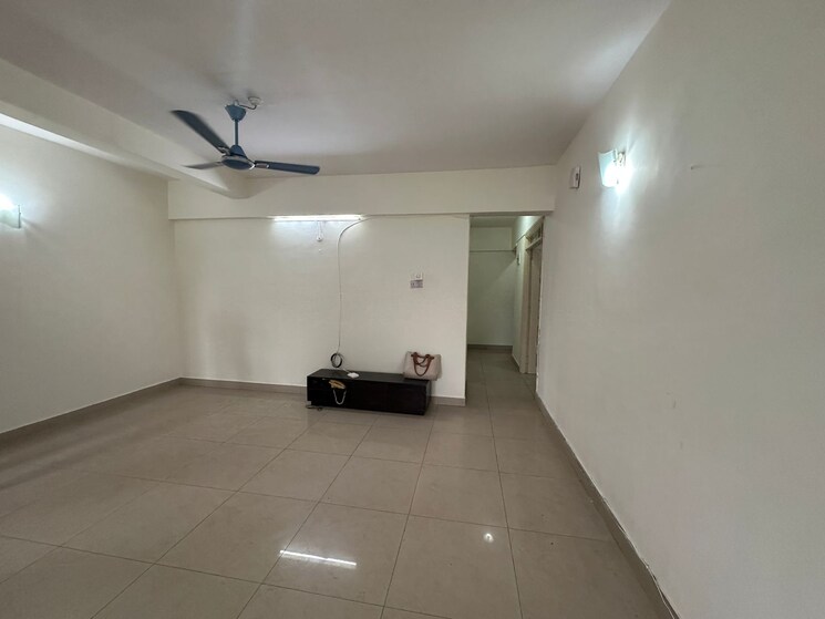 Master Bedroom, suryamukhi-garden-apartment 3 Bedroom 1750 Sq.Ft. Apartment In Vittal Mallya Road Bangalore 9279607