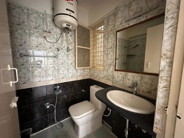Team Area in 3 BHK Apartment at Suryamukhi Garden Apartment, Vittal Mallya Road – for Rent