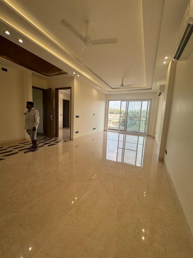Room, kalkaji 3 Bedroom 1800 Sq.Ft. Builder Floor In Kalkaji Delhi 9279608