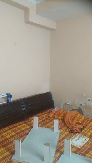 Furnished Amenities in 2 BHK Builder Floor at Lajpat Nagar I – for Sale