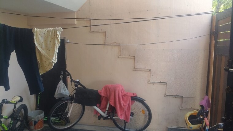 Bathroom, lajpat nagar i 2 Bedroom 900 Sq.Ft. Builder Floor In Lajpat Nagar I Delhi 9279621