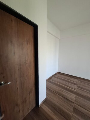 Room in 2 BHK Apartment at Deiv Virat Grandeur, Thakurli – for Rent