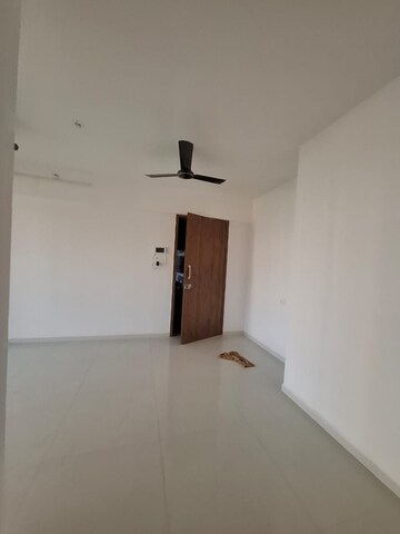 Room in 2 BHK Apartment at Deiv Virat Grandeur, Thakurli – for Rent