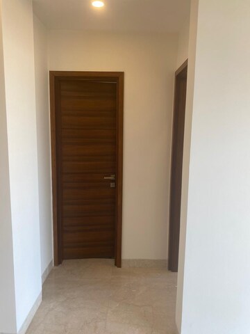 Room in 3 BHK Builder Floor at Signature Global Park 4 and 5, Sohna Sector 36 – for Rent