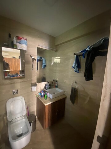 Team Area in 2 BHK Apartment at Pegasus Apartment, Santacruz West – for Rent
