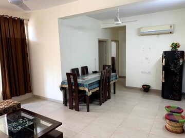 2 BHK Apartment For Rent in Altura Apartments, Ghazipur