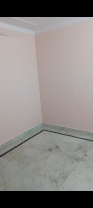 Room in 2 BHK Builder Floor at Govindpuri – for Rent