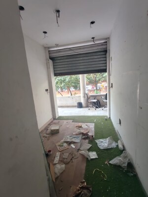  Shop For Rent in Malviya Nagar