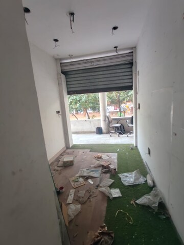  Shop For Rent in Malviya Nagar