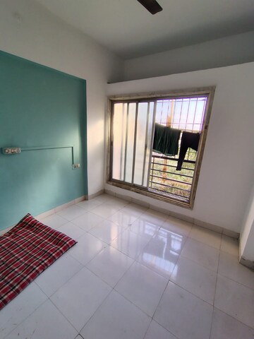Room in 1 BHK Apartment at Rashmi Star City, Naigaon East – for Rent