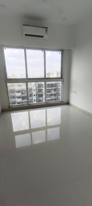 Room in 2 BHK Apartment at Sunteck City Avenue 4, Goregaon West – for Rent