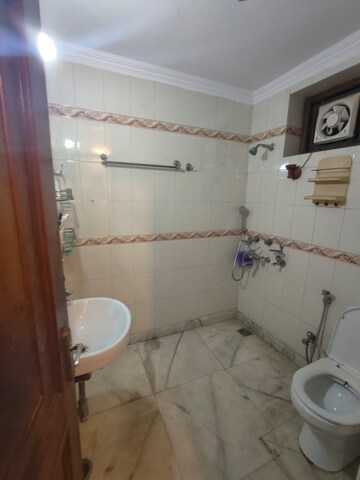 Bathroom in 1 BHK Builder Floor at Malviya Nagar – for Rent