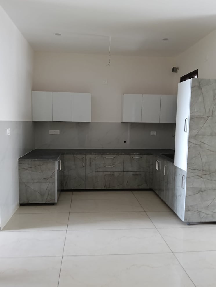 Kitchen, pir machalla 3 Bedroom 1850 Sq.Ft. Apartment In Pir Machalla Zirakpur 9279701