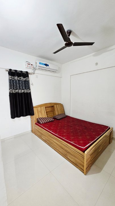 2 BHK + Extra Room Apartment For Rent in Sukhwani Palms