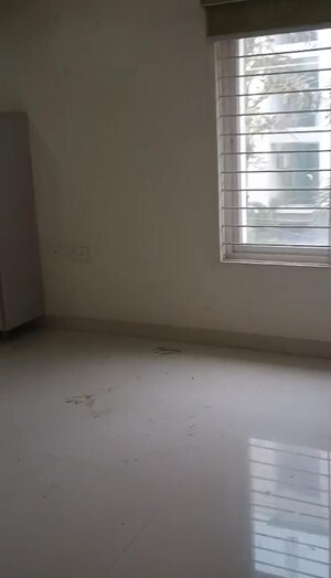 Room in 3 BHK Apartment at Paramount Hill County, Kondapur – for Sale