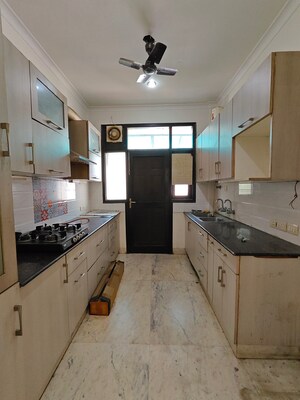 Kitchen in 3 BHK Builder Floor at Apex Apartments, Sector 45 – for Rent
