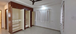 Room in 3 BHK Apartment at Patels Golf Links, Yapral – for Sale