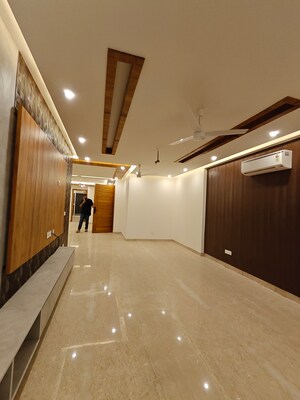 Kitchen in 4 BHK Builder Floor at Gupta Awas, Sector 43 – for Rent