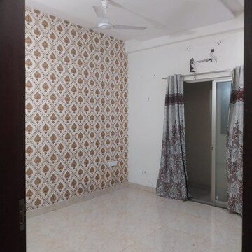 Bedroom in 3 BHK Villa at Kedia Nikunj Villas, Gandhi Path – for Rent