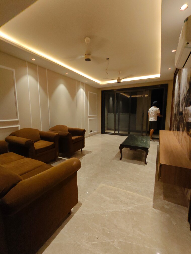 Living Room, dlf-city-gurgaon 4 Bedroom 300 Sq.Yd. Builder Floor In Sector 27 Gurgaon 9279930