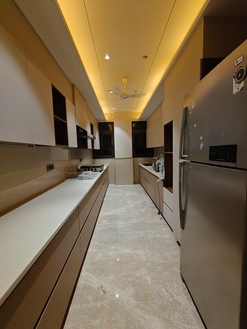 Kitchen in 4 BHK Builder Floor at DLF City Gurgaon, Sector 27 – for Rent