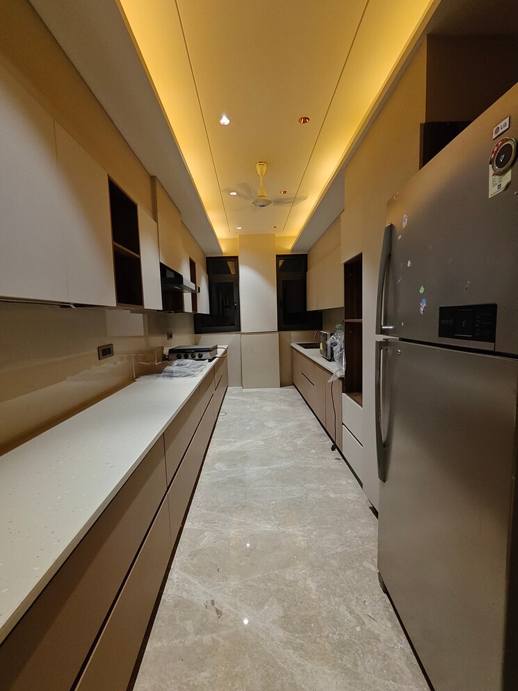 Kitchen, dlf-city-gurgaon 4 Bedroom 300 Sq.Yd. Builder Floor In Sector 27 Gurgaon 9279930