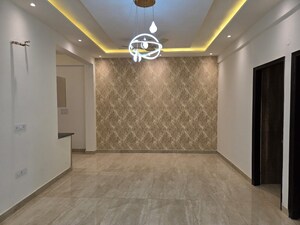 Room in 3 BHK Apartment at Pir Machalla – for Sale