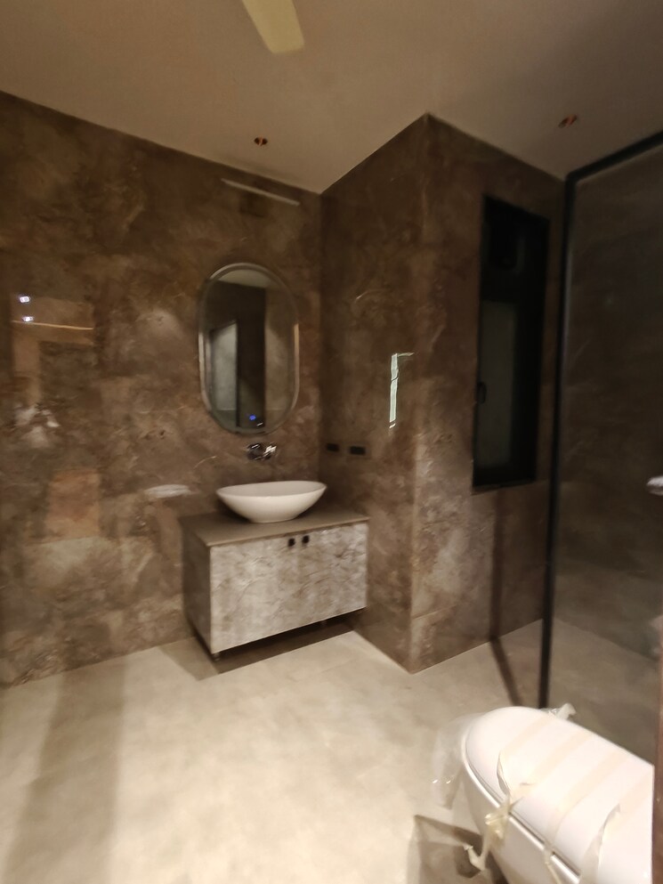 Bathroom, ansal-sushant-apartments 4 Bedroom 300 Sq.Yd. Builder Floor In Sushant Lok I Gurgaon 9279997