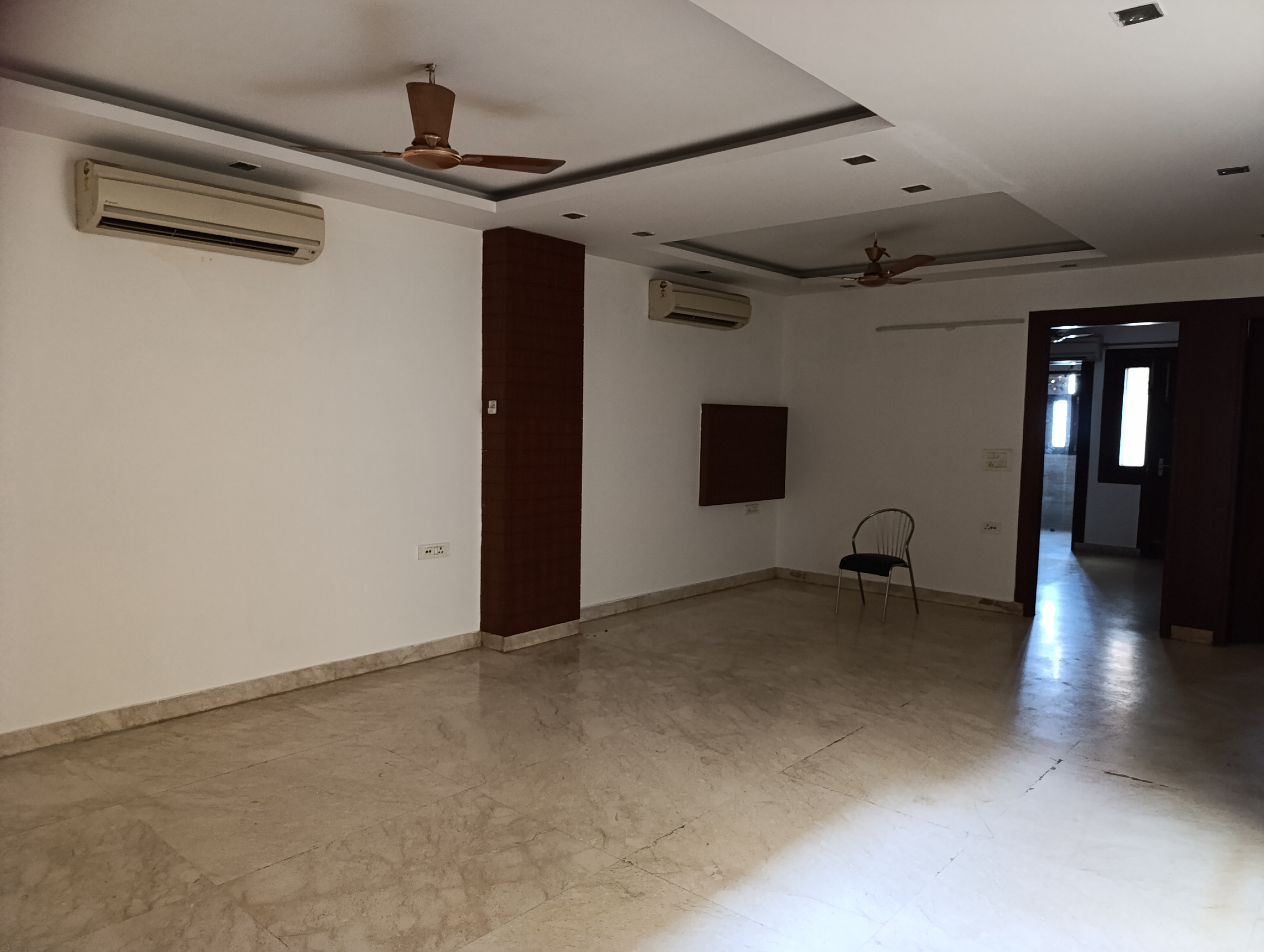 3 BHK + Extra Room Builder Floor For Sale in Defence Colony