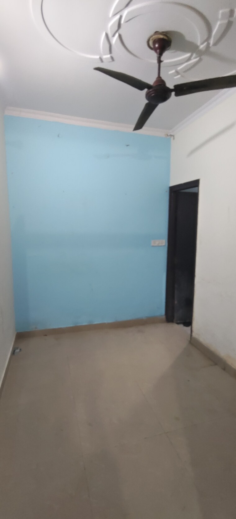 Room, dwarka mor 1 Bedroom 400 Sq.Ft. Builder Floor In Dwarka Mor Delhi 9280046