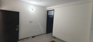 Room in 1 BHK Builder Floor at Dwarka Mor – for Rent