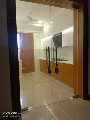 Living Room in 4 BHK Builder Floor at Sector 10 – for Rent