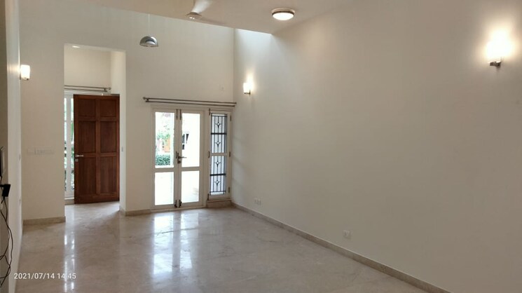 Room, prestige-augusta-golf-village 3 Bedroom 2400 Sq.Ft. Villa In Kothanur Bangalore 9280026