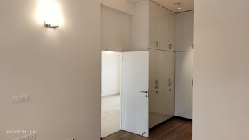 Room in 3 BHK Villa at Prestige Augusta Golf Village, Kothanur – for Rent