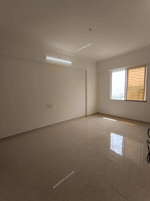 Room in 3 BHK Apartment at Sankul Apartments, Erandwane – for Sale