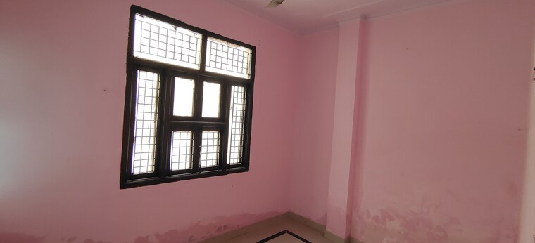 Room, dwarka mor 1 Bedroom 450 Sq.Ft. Builder Floor In Dwarka Mor Delhi 9280126
